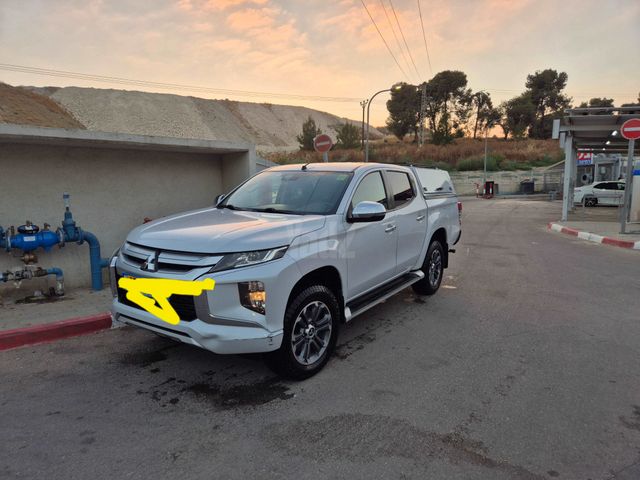 מודעת רכב מיצובישי טרייטון / L200