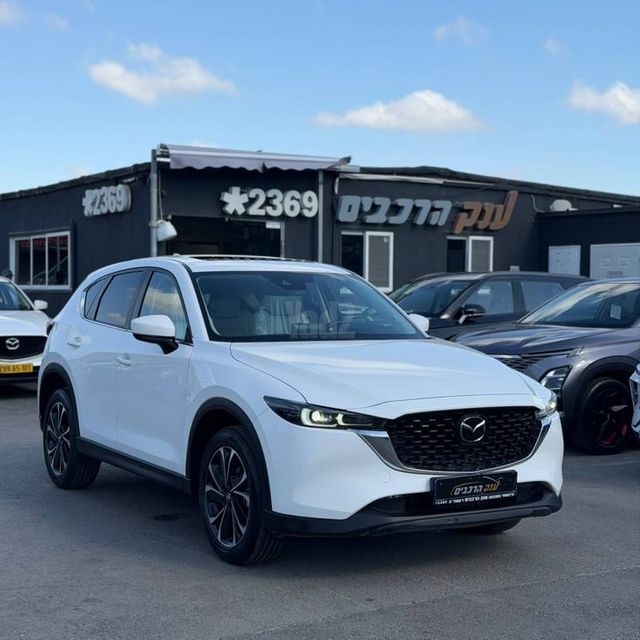 מודעת רכב מאזדה CX-5