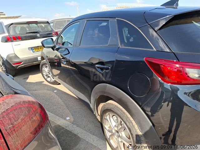 מודעת רכב מאזדה CX-3