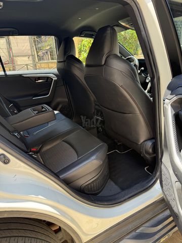 מודעת רכב טויוטה RAV4