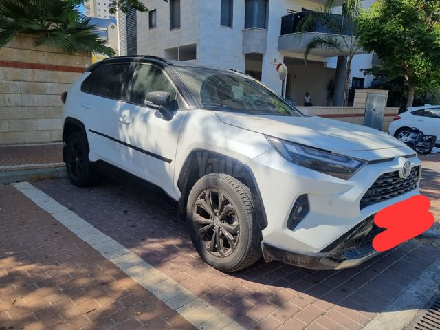מודעת רכב טויוטה RAV4