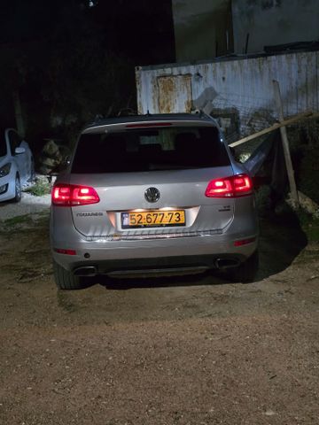 מודעת רכב פולקסווגן טוארג