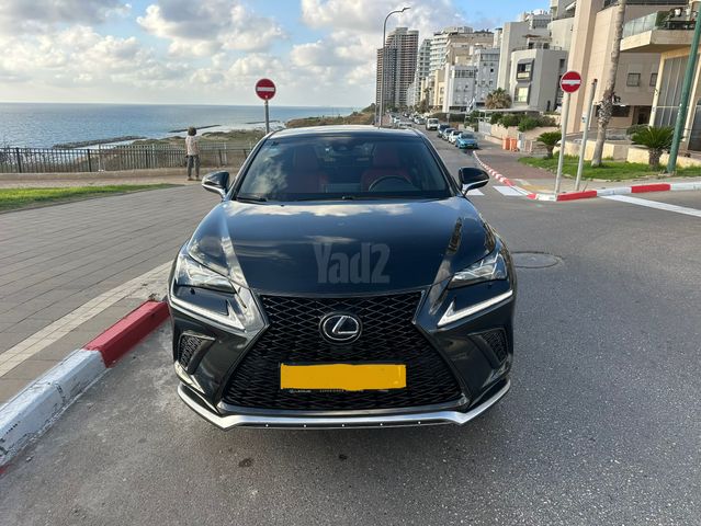מודעת רכב לקסוס NX