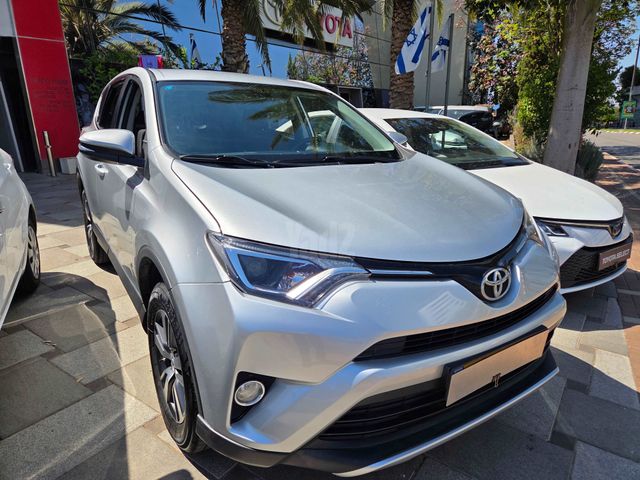מודעת רכב טויוטה RAV4