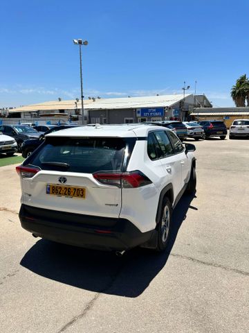 מודעת רכב טויוטה RAV4 1