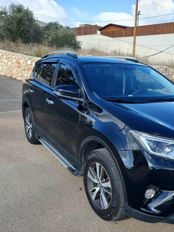 מודעת רכב טויוטה RAV4