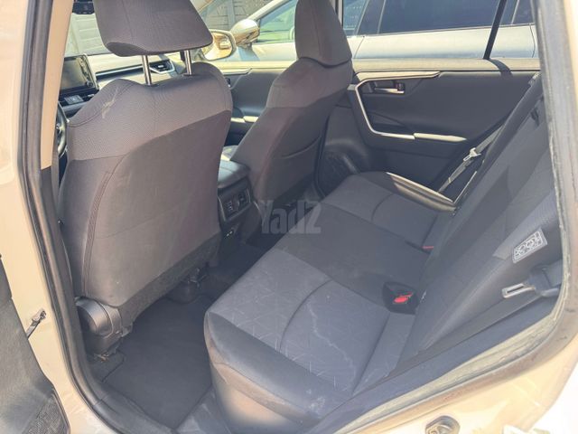 מודעת רכב טויוטה RAV4