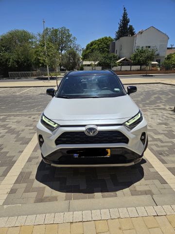מודעת רכב טויוטה RAV4