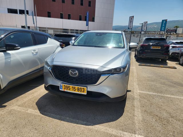מודעת רכב מאזדה CX-5