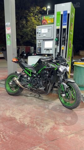 מודעת רכב קאוואסאקי Z900