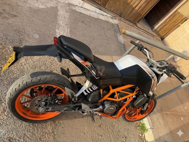 מודעת רכב KTM Naked Duke 390