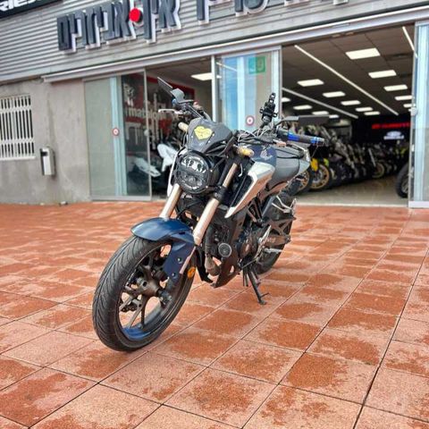 מודעת רכב הונדה CB125R