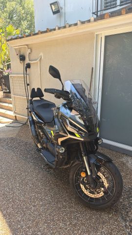 מודעת רכב הונדה X-ADV750