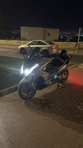 מודעת רכב קימקו AK 550