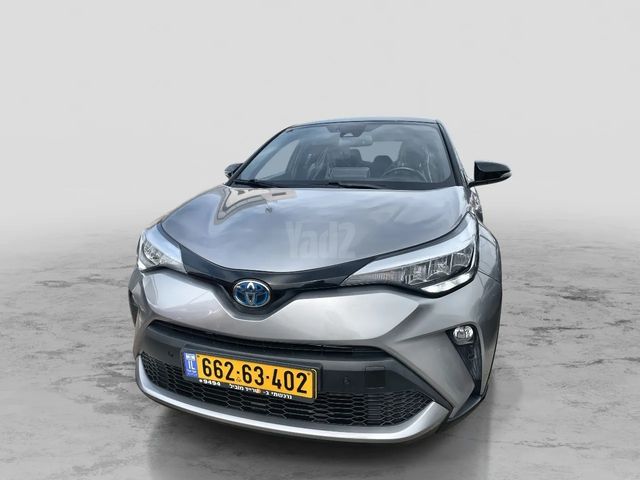 מודעת רכב טויוטה C-HR