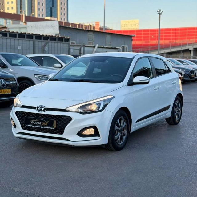 מודעת רכב יונדאי i20