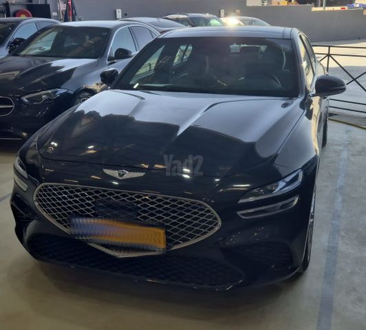 מודעת רכב ג'נסיס G70