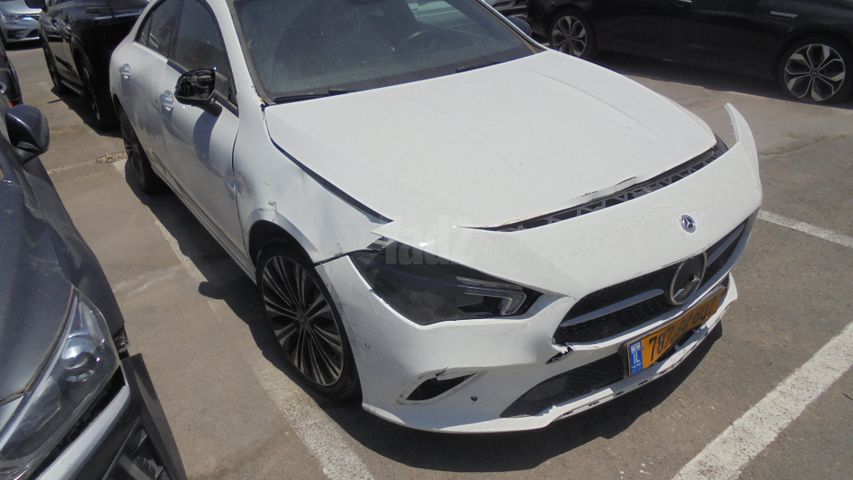 מודעת רכב מרצדס-בנץ CLA