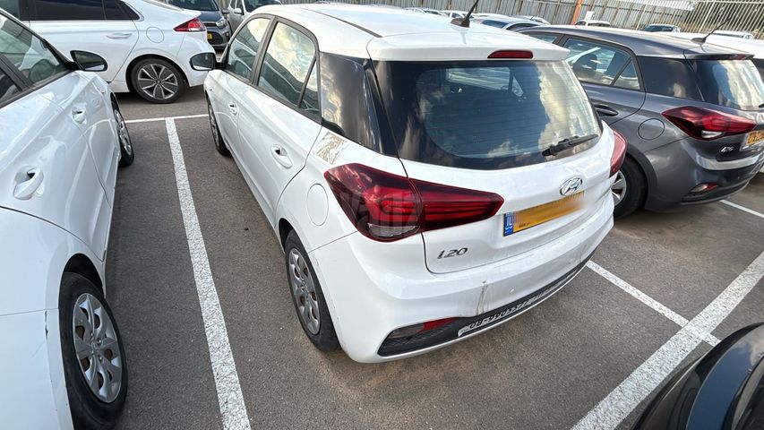 מודעת רכב יונדאי i20