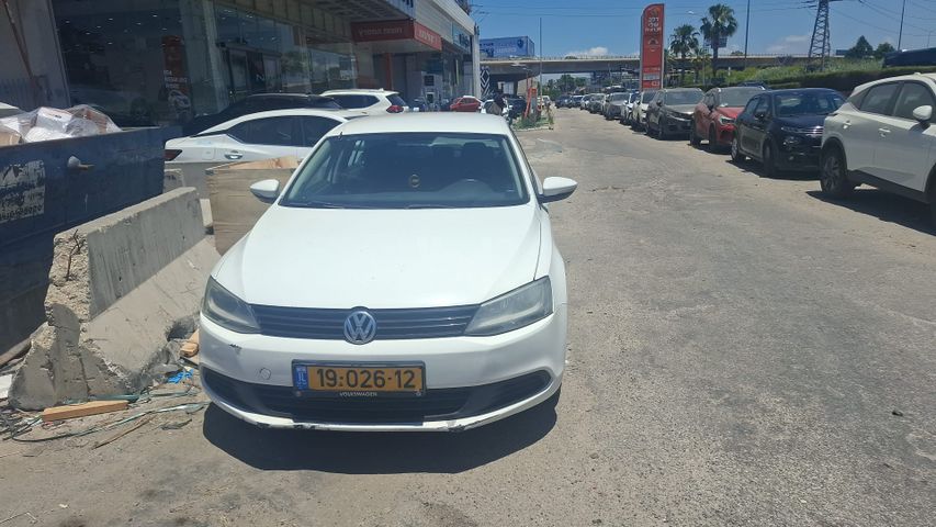 מודעת רכב פולקסווגן ג'טה