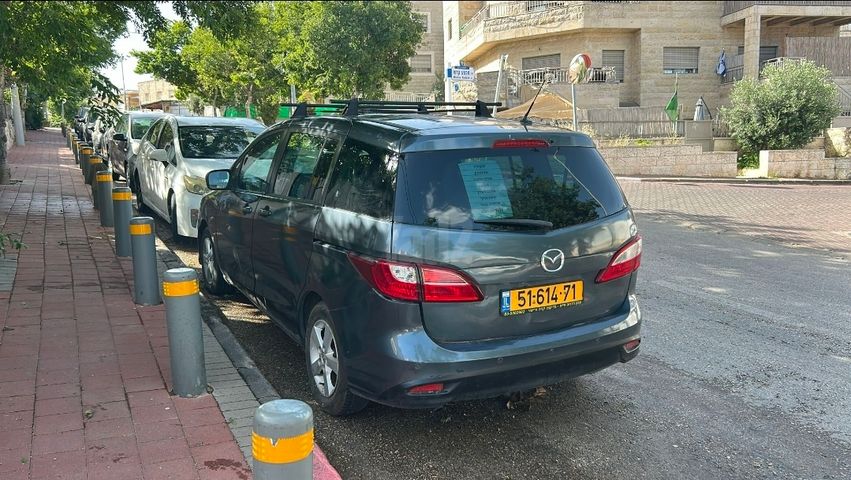 מודעת רכב מאזדה 5