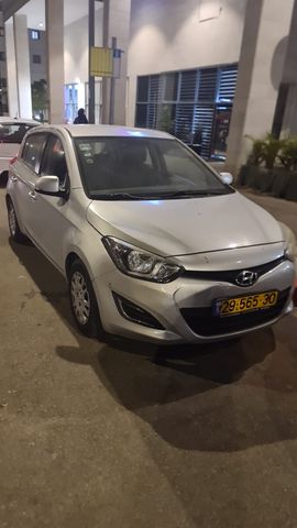 מודעת רכב יונדאי i20