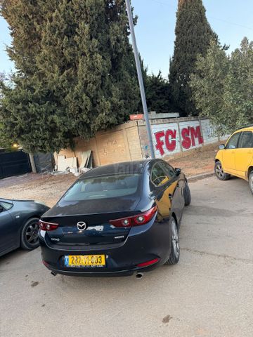מודעת רכב מאזדה 3