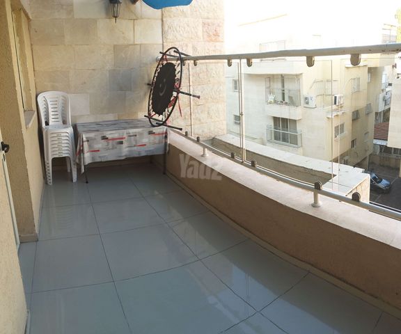 הרב הרצוג 17