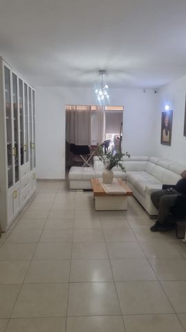 אליעזר בן יהודה 10