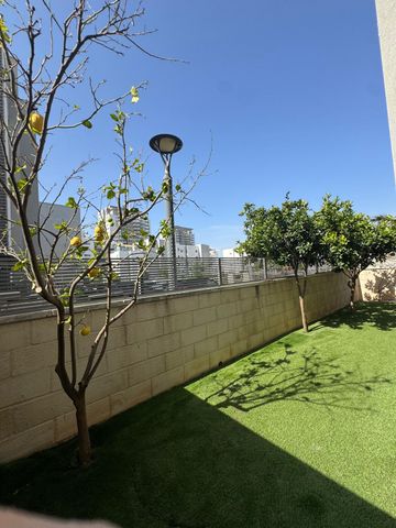 שדרות מנחם בגין 6