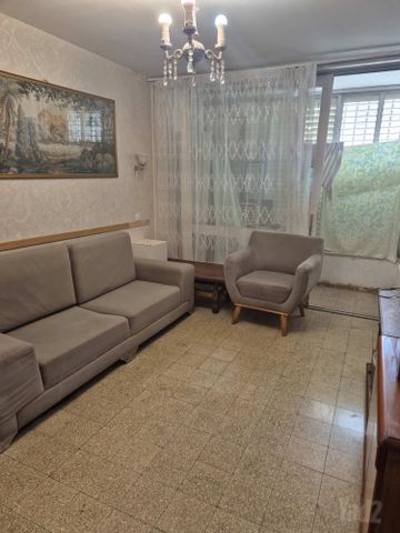 דרך הארבעה 44