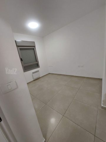 דירה למכירה בירושלים — 3