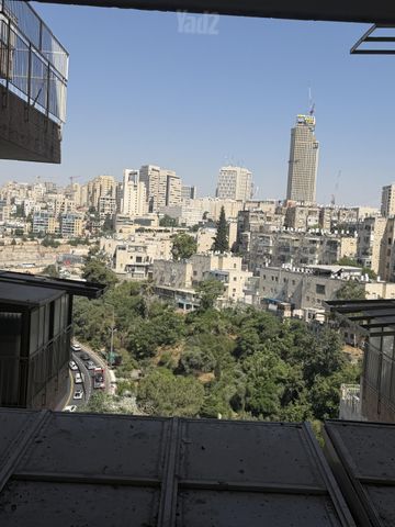 דירה למכירה בירושלים — 3