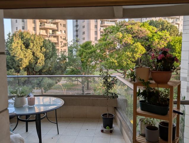 ד"ר יוחנן בדר 10