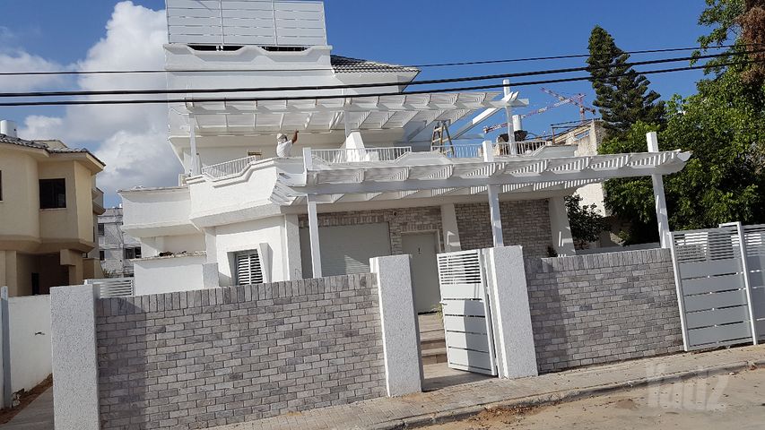 ז'בוטינסקי 4