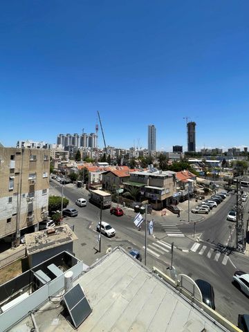 שדרות בר אילן 18