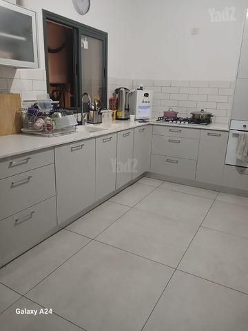 אריאל שרון 61