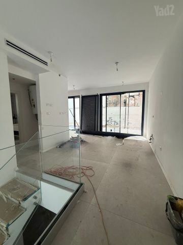 דירת גן למכירה בתל אביב יפו (תיווך) — 3
