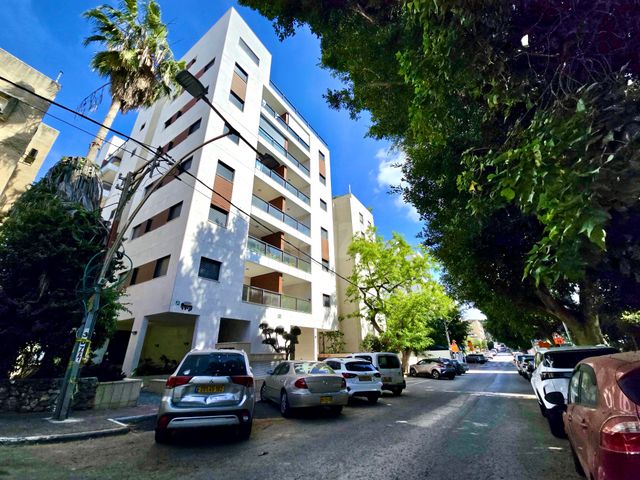 מודעת נכס, חנקין, נווה דוד רמז, רעננה