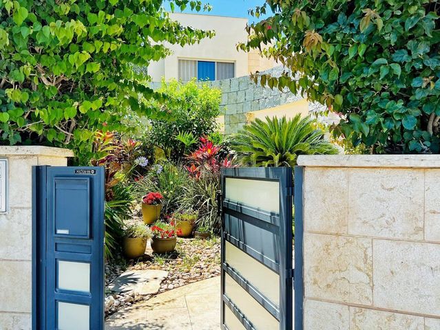 מוצקין הותיקה