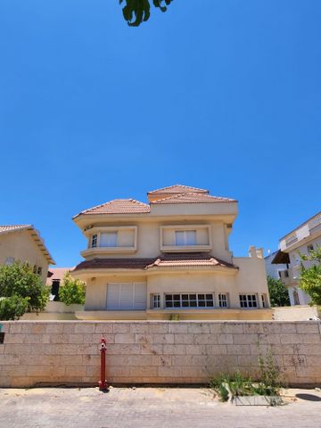 תפוח 9