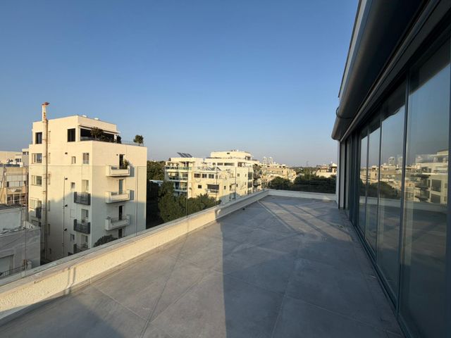 ירמיהו 28