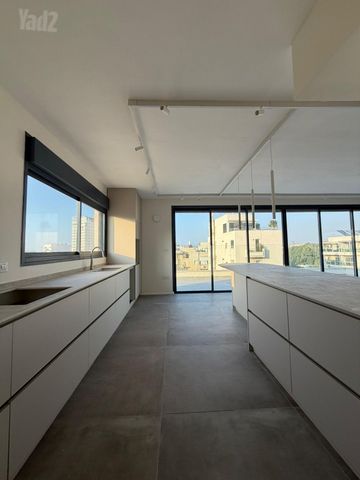 גג/ פנטהאוז להשכרה בתל אביב יפו (תיווך) — 4