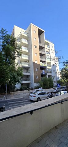 שמואל שרירא 