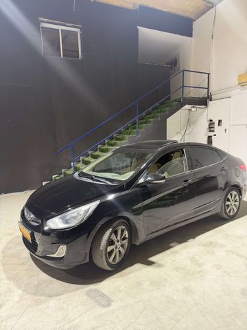 מודעת רכב יונדאי אקסנט i25