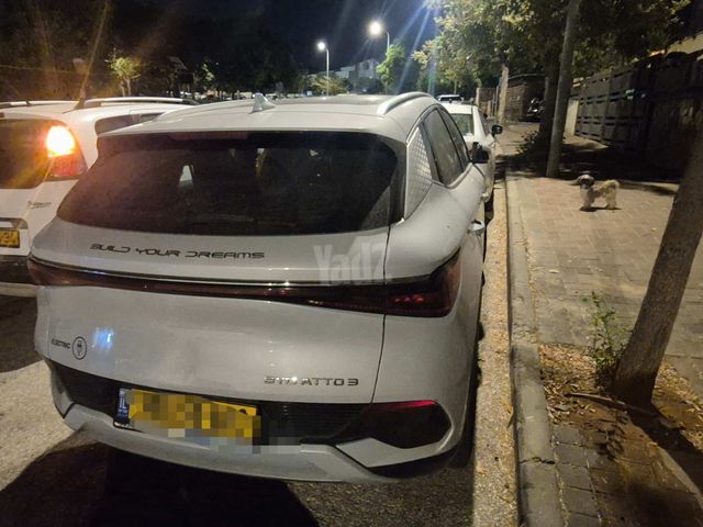 מודעת רכב בי.ווי.די אטו 3