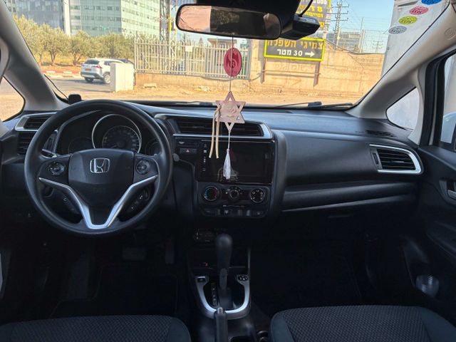 מודעת רכב הונדה ג'אז 