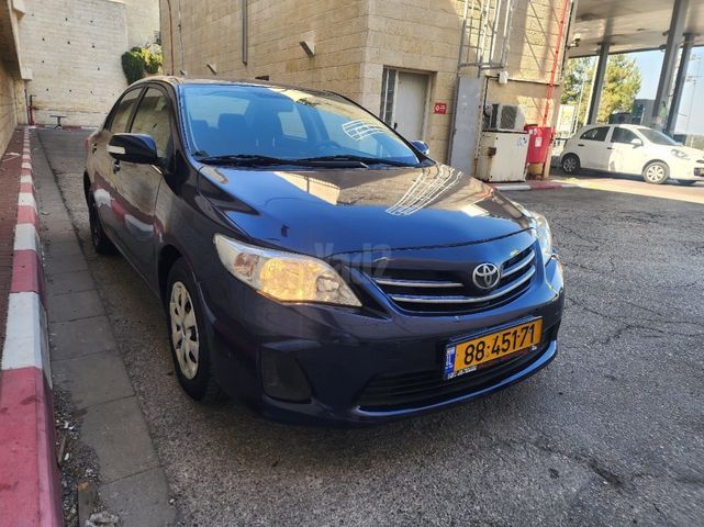 מודעת רכב טויוטה קורולה