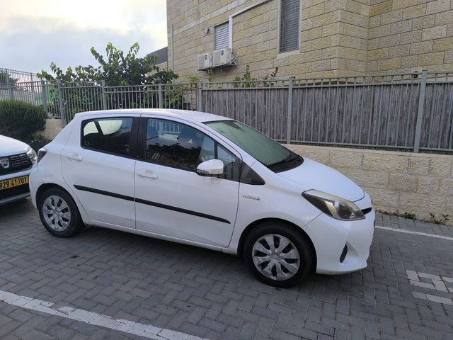 מודעת רכב טויוטה יאריס