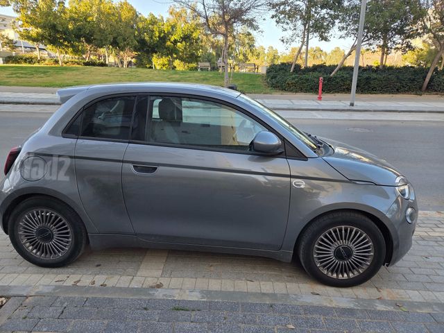 מודעת רכב פיאט 500E